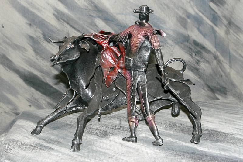 Sculpture en fer forgé - Taureau et torero