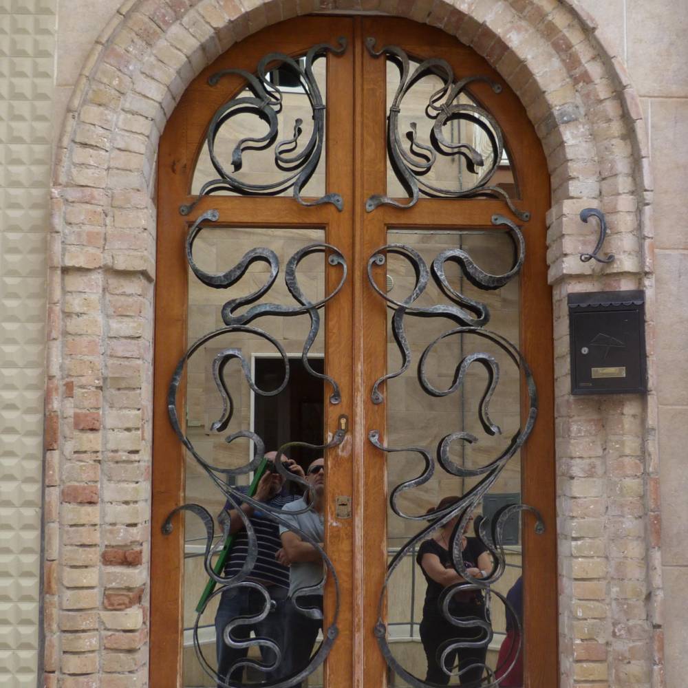  Protection pour porte en fer forgé