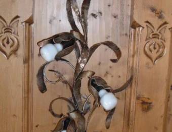 Appliques artisanales en fer
