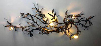 Branche florale en fer forgé