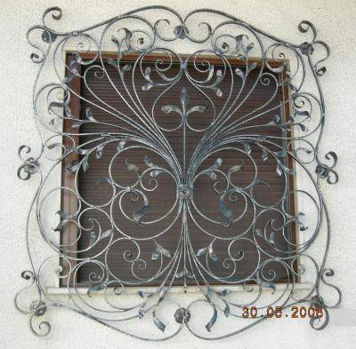 Grille anti-intrusion en fer