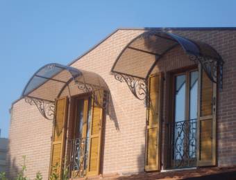 Marquises-en-fer-forgé