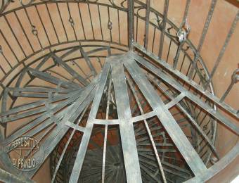 Escalier spiralé en fer forgé