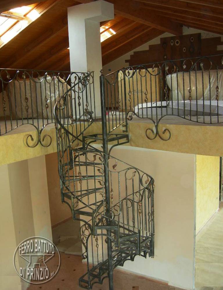 Escalier spiralé en fer forgé 