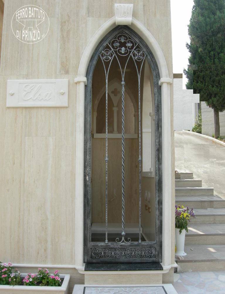  Porte en fer forgé, style gothique