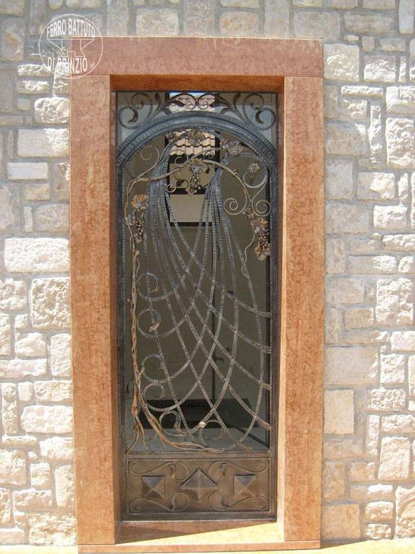 Porte en fer forgé