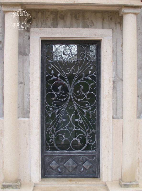 Porte en fer